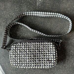 Lug Coupe Black and White Houndstooth with adorable dog print Women's Bag